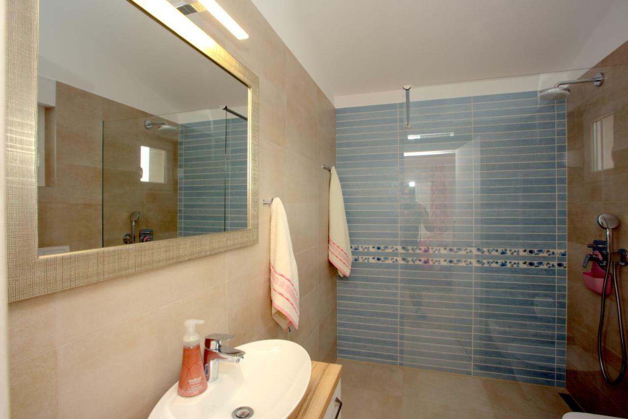 Luxury Villa Lidija Brzac Екстериор снимка